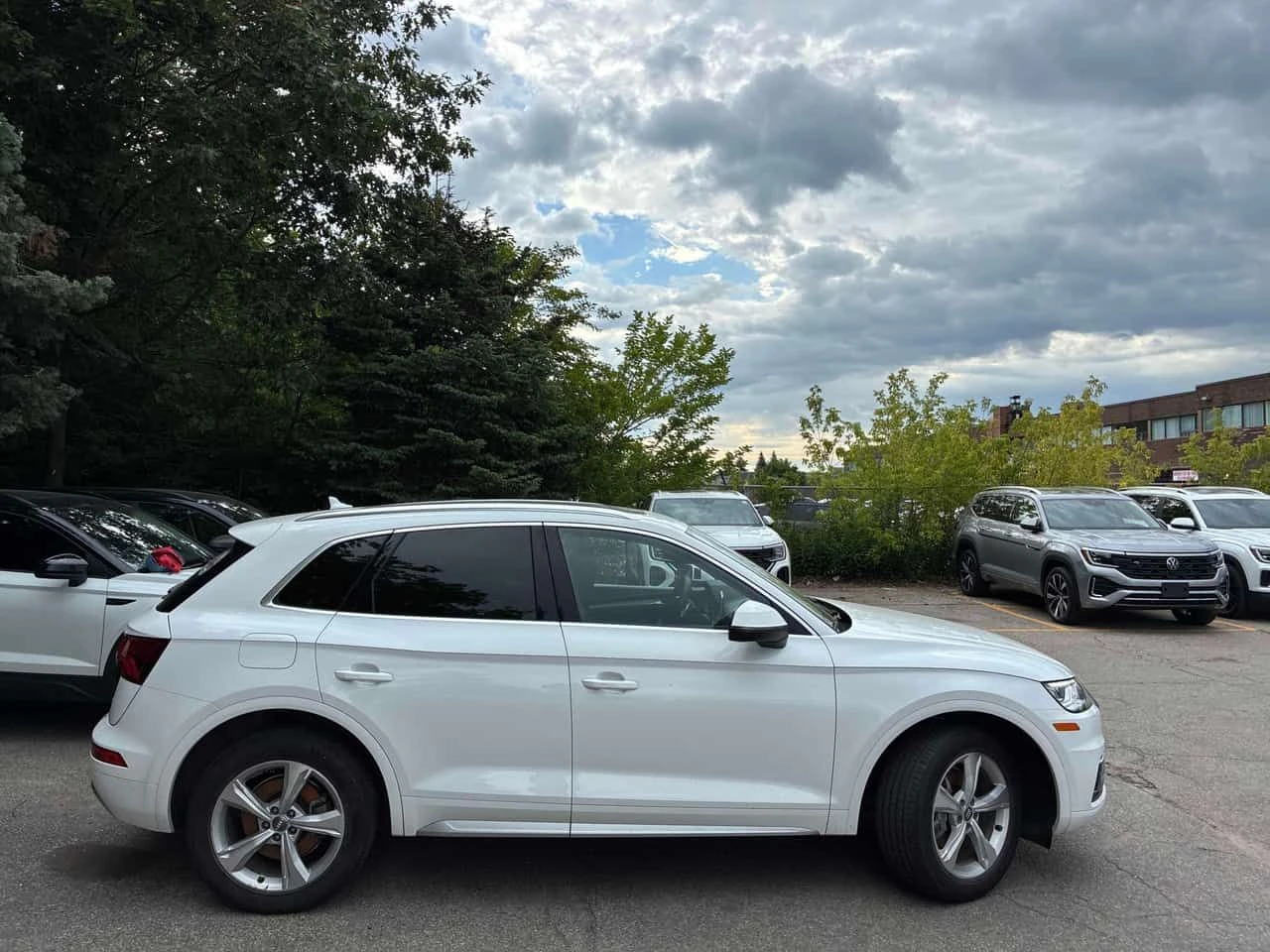 Audi Q5 * Progressiv * ПОДГРЕВИ* ПАНОРАМА* , снимка 3 - Автомобили и джипове - 55062649