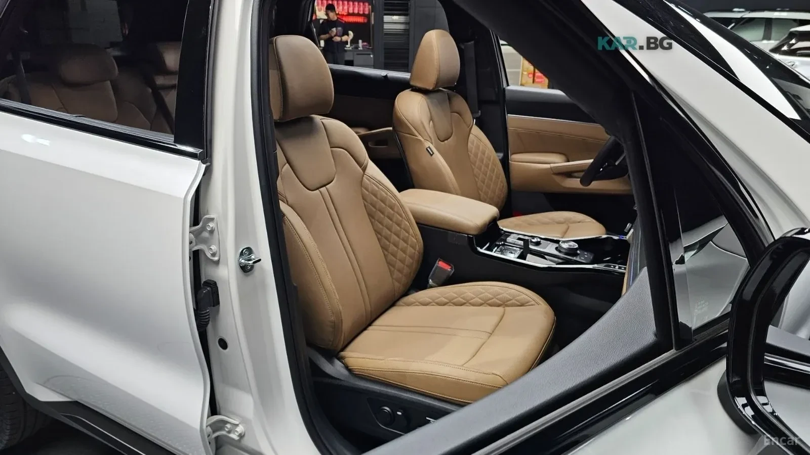 Kia Sorento GRAVITY/HEV-1.6/DRIVE-ASSISTS/PANOROOF, снимка 8 - Автомобили и джипове - 55370328