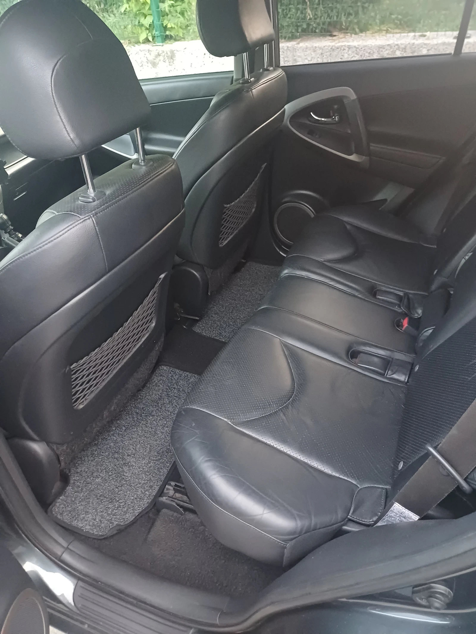 Toyota Rav4, снимка 12 - Автомобили и джипове - 55383227