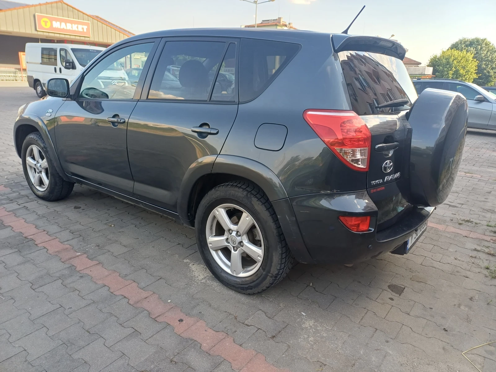 Toyota Rav4, снимка 6 - Автомобили и джипове - 55383227