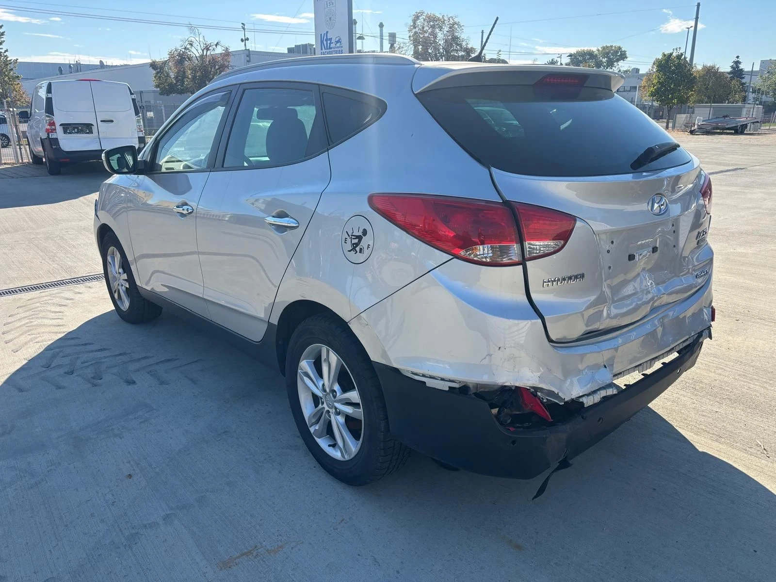 Hyundai IX35, снимка 3 - Автомобили и джипове - 56409194