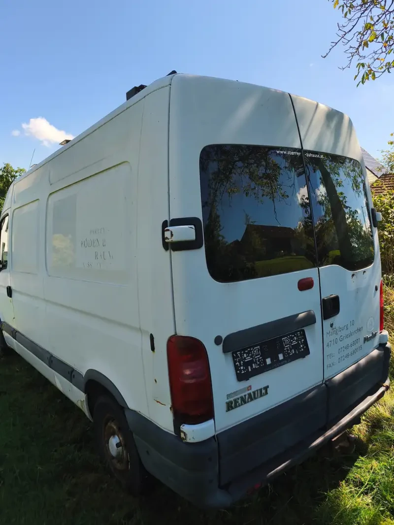 Renault Master 2.8tdi 128hp, снимка 2 - Бусове и автобуси - 52162358