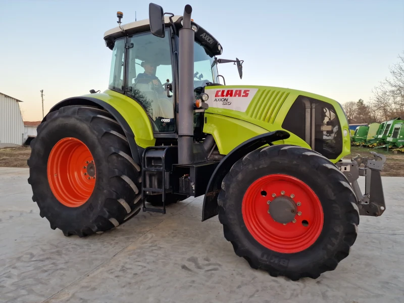 Трактор Claas AXION 810, снимка 1 - Селскостопанска техника - 48619271