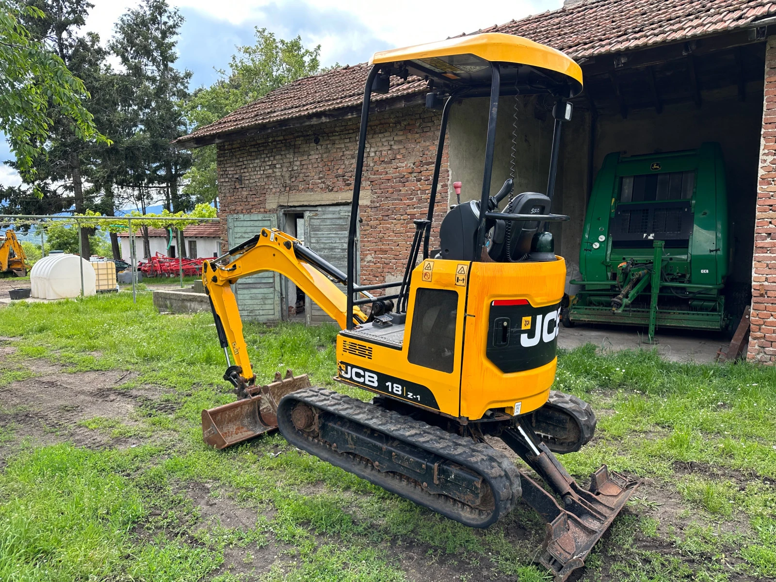 Багер JCB 18z-1 - изображение 3