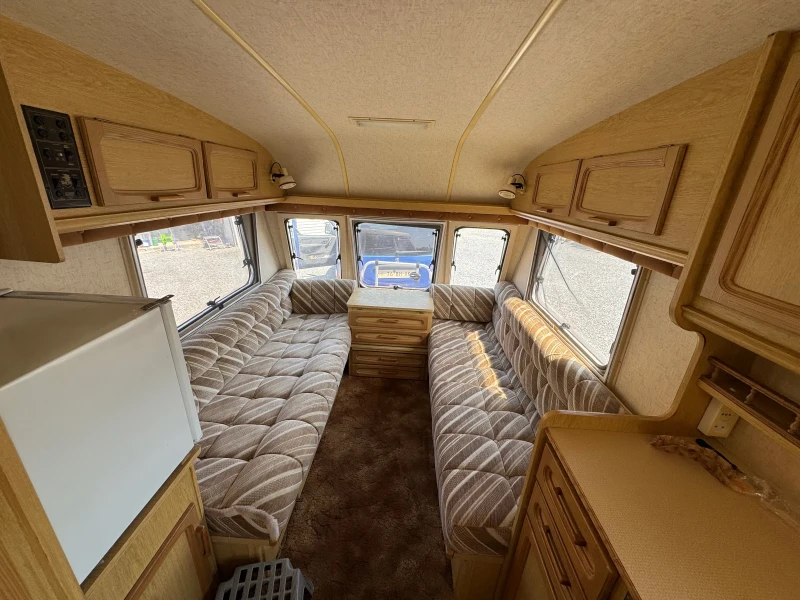 Каравана Swift, снимка 11 - Каравани и кемпери - 51474191