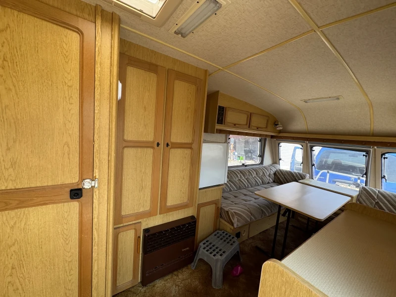 Каравана Swift, снимка 8 - Каравани и кемпери - 51474191