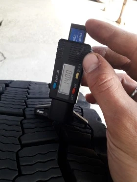 Гуми, снимка 4