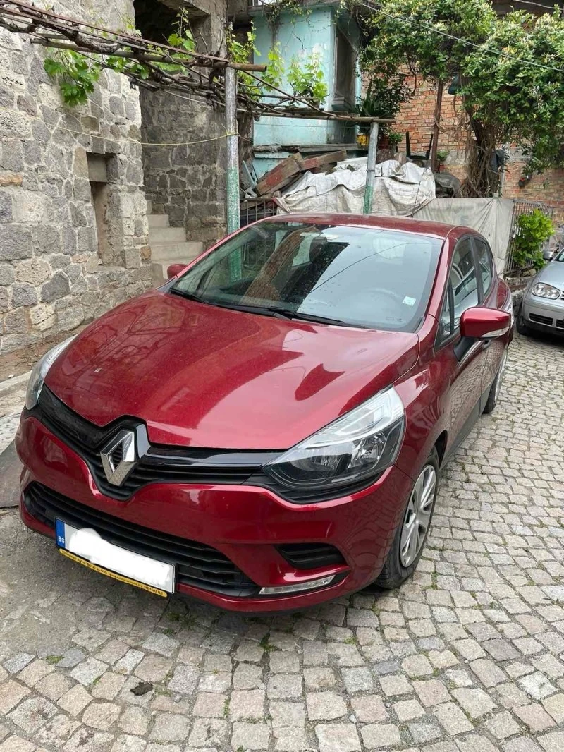 Renault Clio, снимка 1 - Автомобили и джипове - 45911151