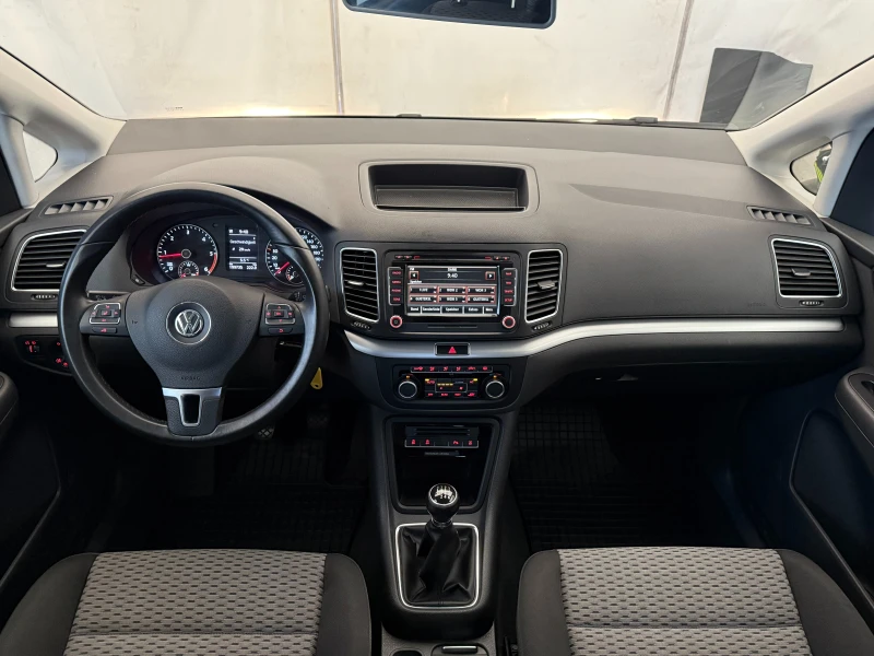 VW Sharan 2.0TDI* 140к.с* СЕРВИЗНА КНИЖКА С ПЪЛНА ИСТОРИЯ В , снимка 9 - Автомобили и джипове - 48222535