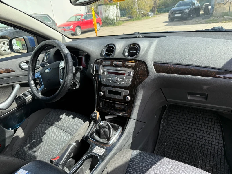 Ford Mondeo Ghia, снимка 5 - Автомобили и джипове - 52928253