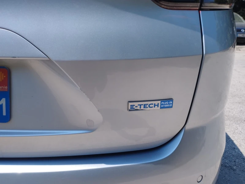 Renault Megane 95000км Hybrid ЛИЗИНГ, снимка 12 - Автомобили и джипове - 51355372