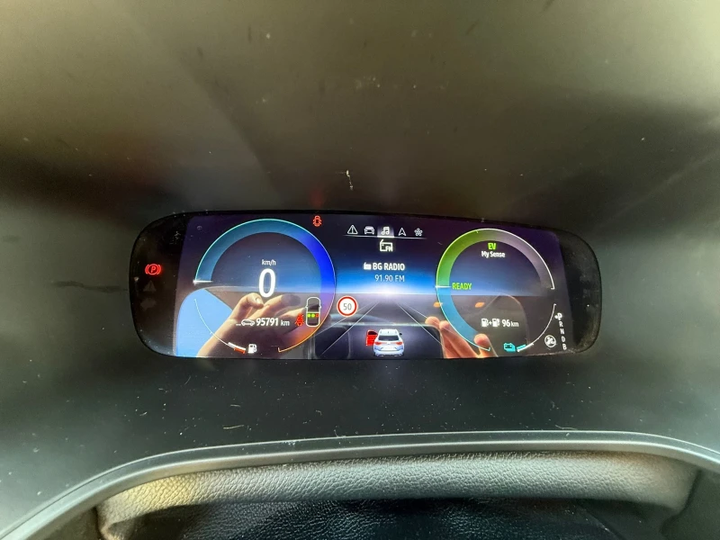 Renault Megane 95000км Hybrid ЛИЗИНГ, снимка 9 - Автомобили и джипове - 51355372