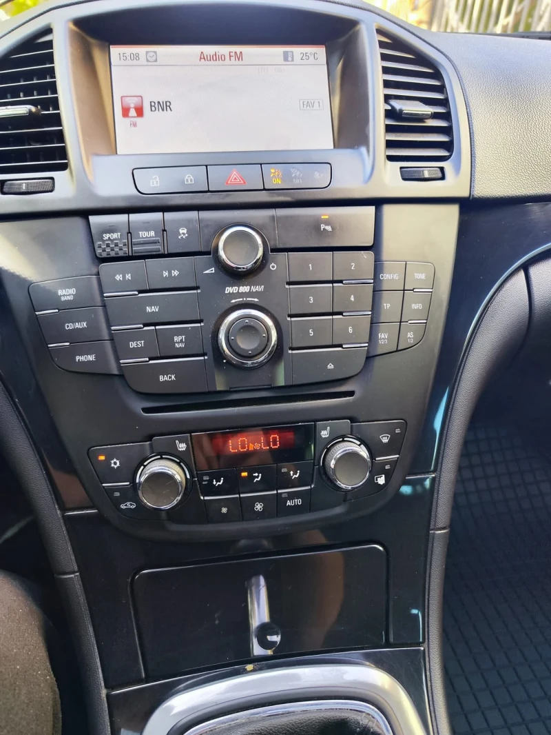 Opel Insignia 2.0 CDTI ПАНОРАМА 4Х4  LED, снимка 16 - Автомобили и джипове - 51915412