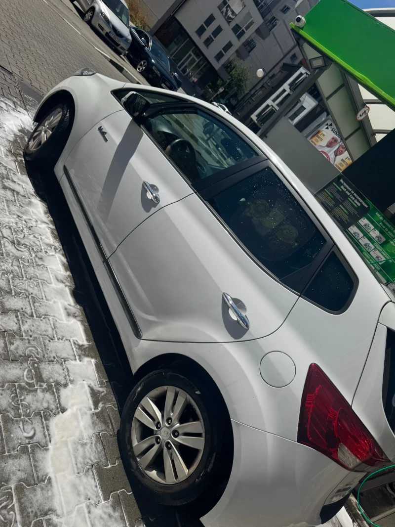 Hyundai Ix20, снимка 6 - Автомобили и джипове - 52267894