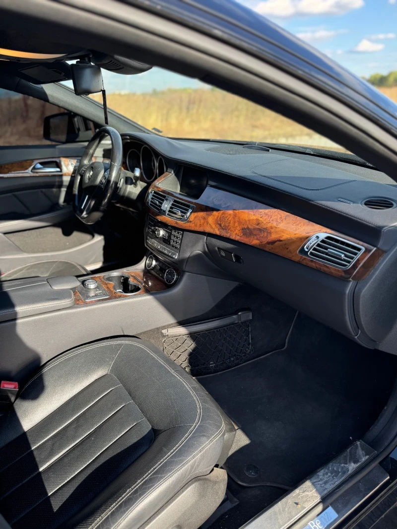 Mercedes-Benz CLS 550, снимка 9 - Автомобили и джипове - 53106381