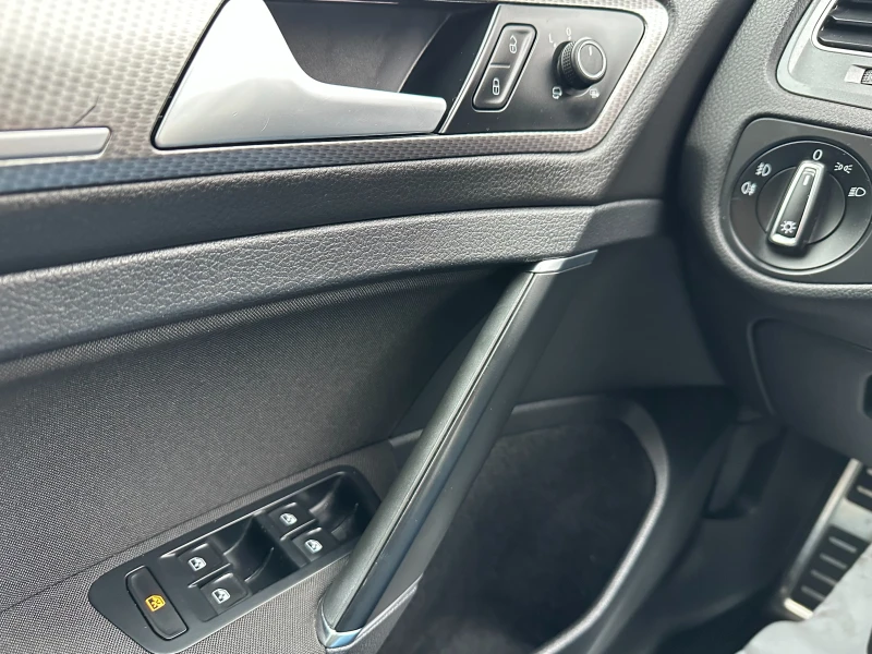 VW Golf 2.0tdi/Автоматик/Alltrack, снимка 14 - Автомобили и джипове - 53210860