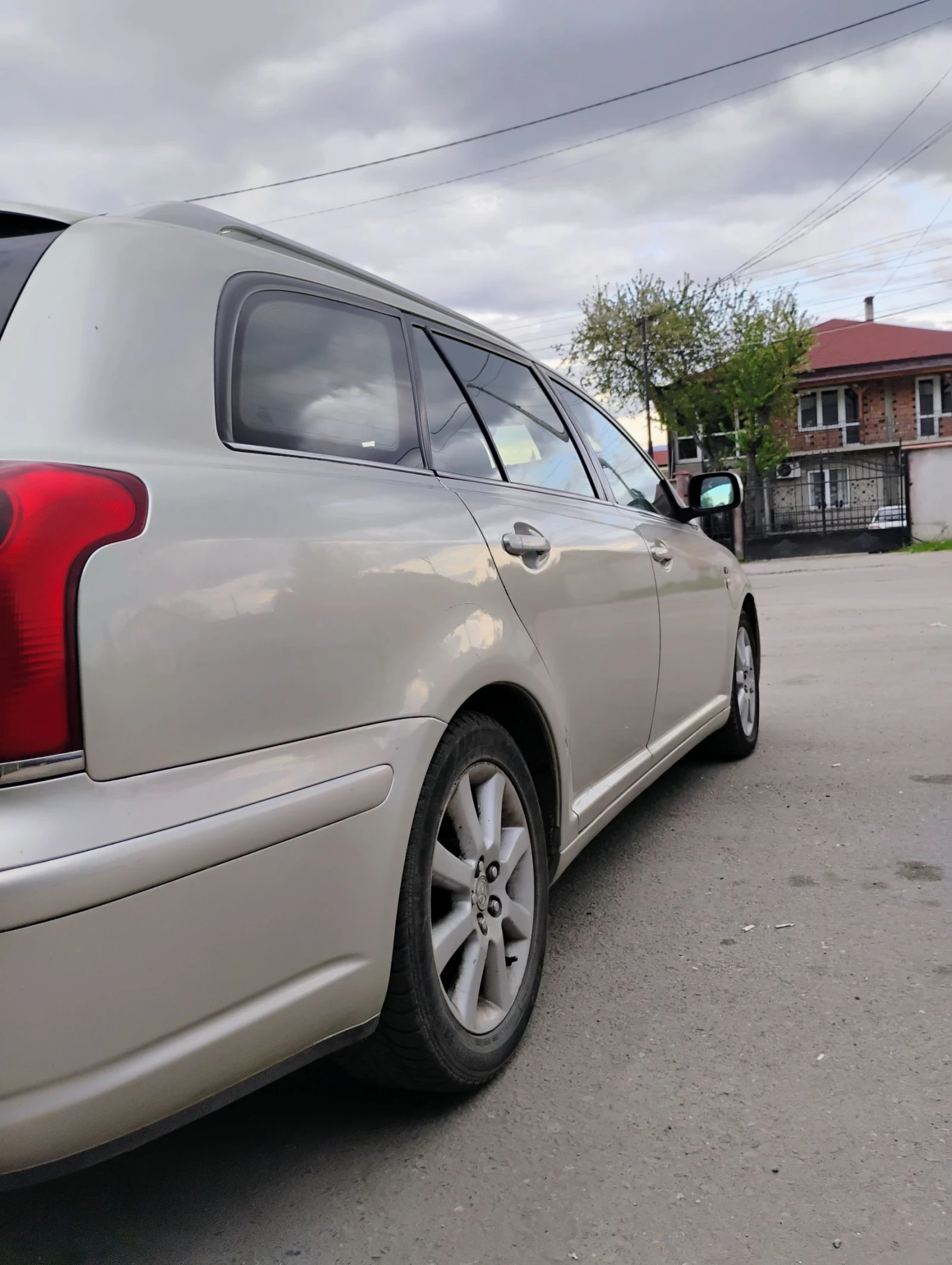 Toyota Avensis 20 - изображение 8