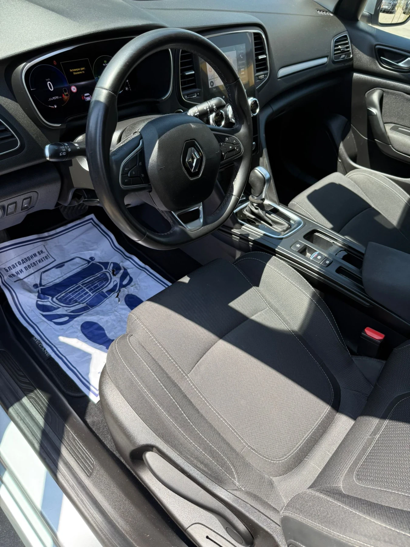 Renault Megane 95000км Plug in Hybrid - изображение 7