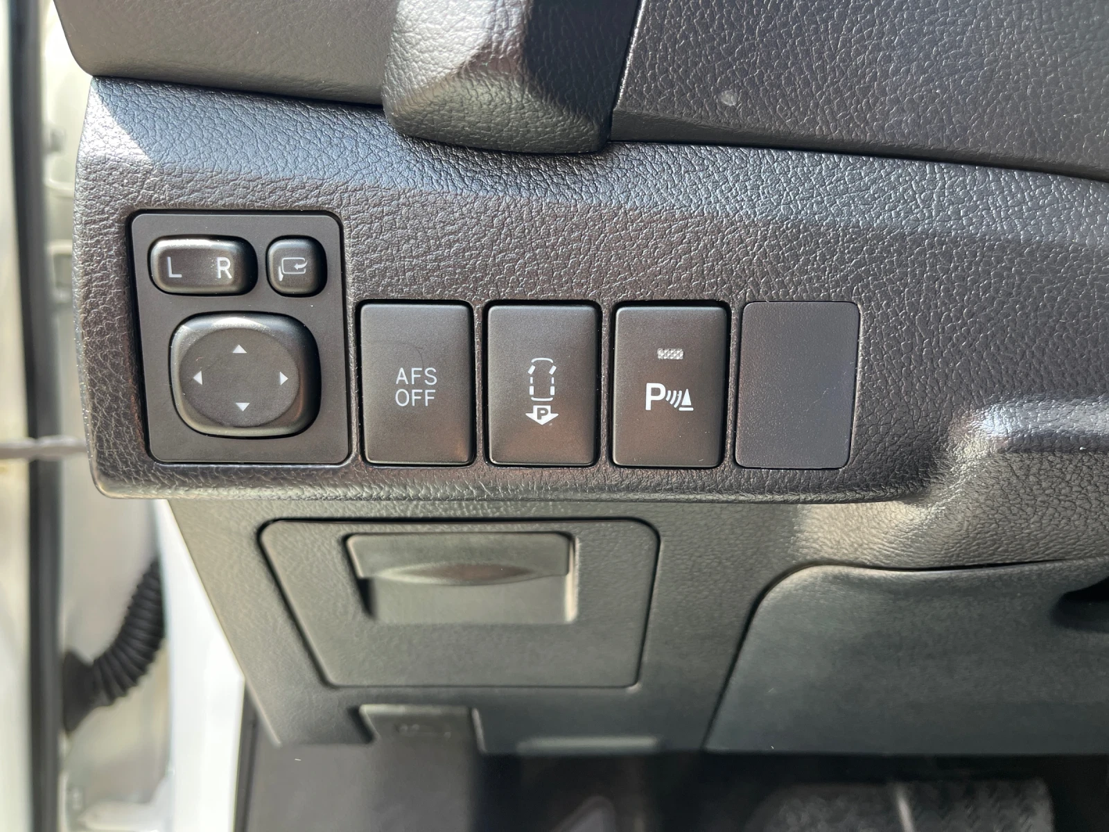 Toyota Auris  - изображение 10
