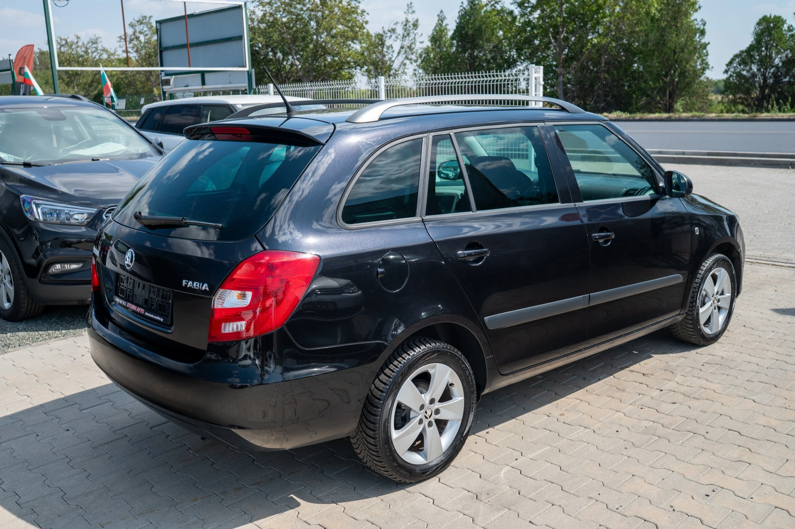 Skoda Fabia 86ks* бензин* 2014г - изображение 6