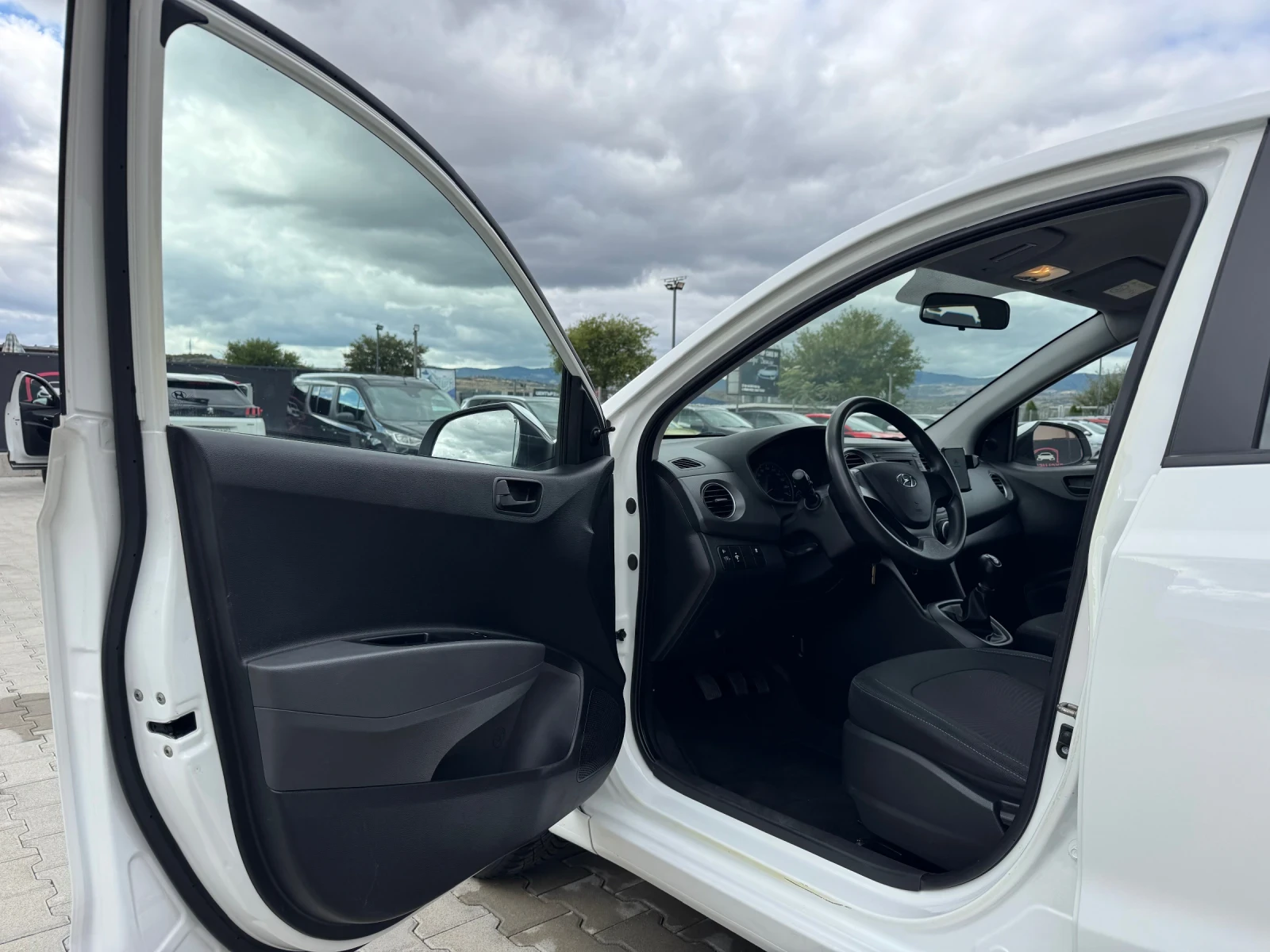 Hyundai I10 1.0i 2019 - изображение 9