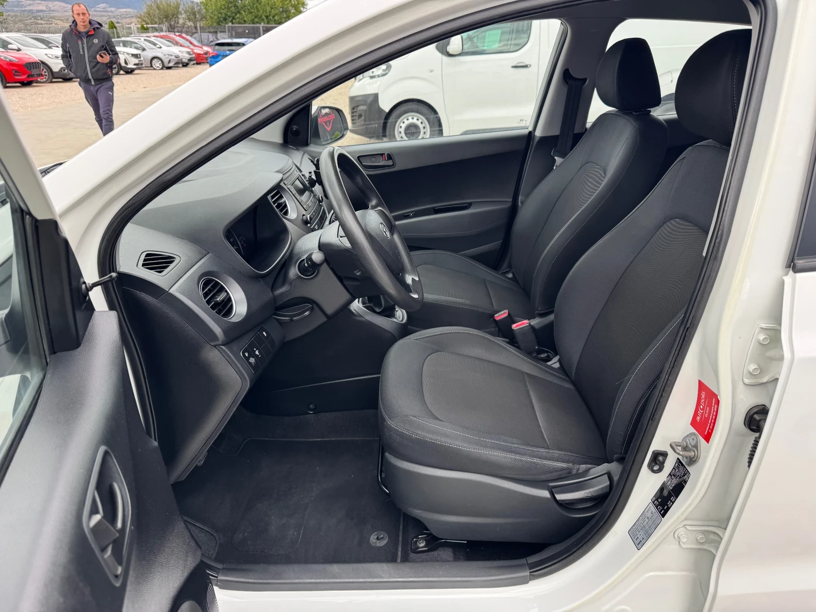 Hyundai I10 1.0i 2019 - изображение 10