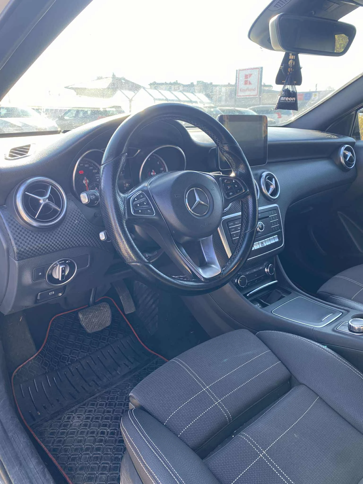 Mercedes-Benz A 200 | Mobile.bg   5