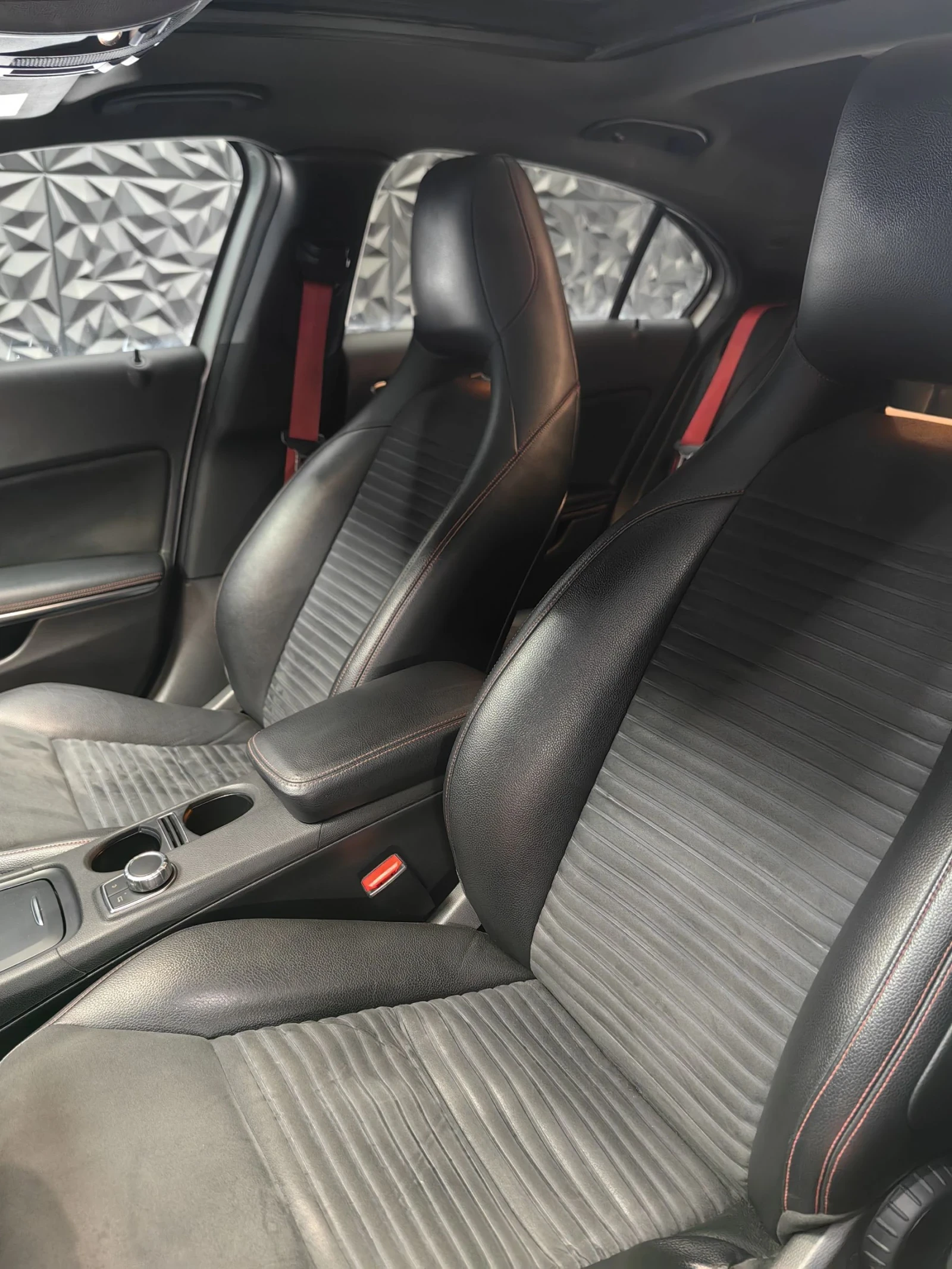 Mercedes-Benz A 180 AMG FULL PACK* PANO* CARPLAY* CAMERA* TOP | Mobile.bg � ����������� 8