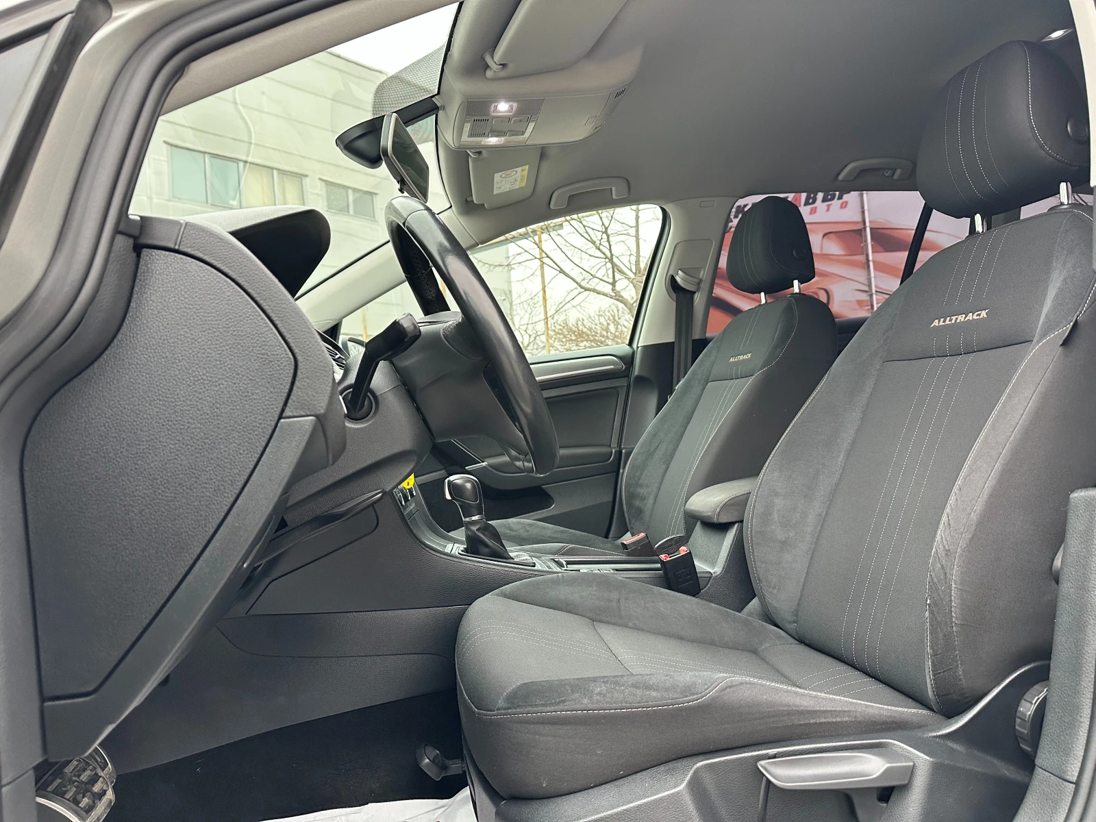 VW Golf  - изображение 8