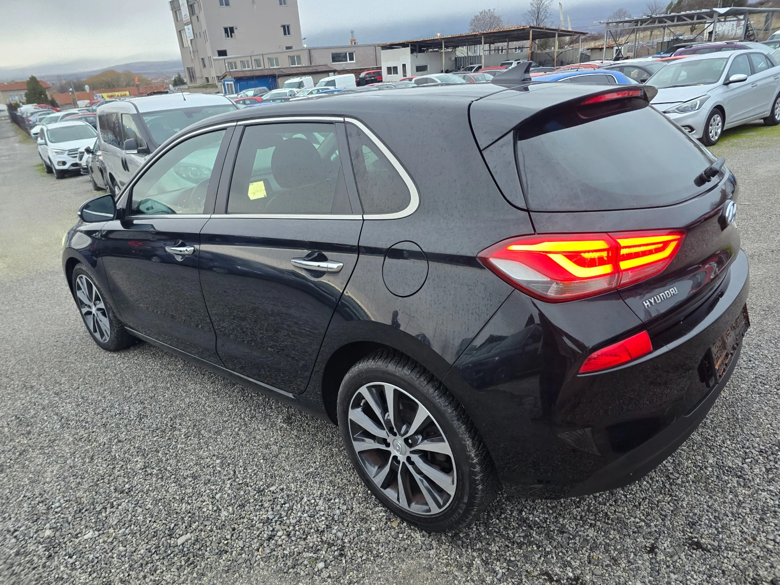 Hyundai I30 1.6 CRDi Premium-PANORAMA-NAVI - изображение 6