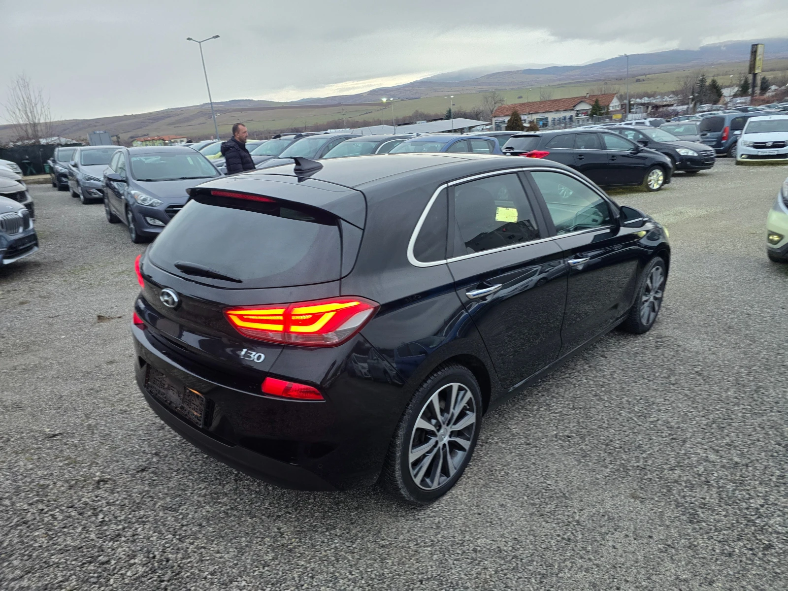 Hyundai I30 1.6 CRDi Premium-PANORAMA-NAVI - изображение 4