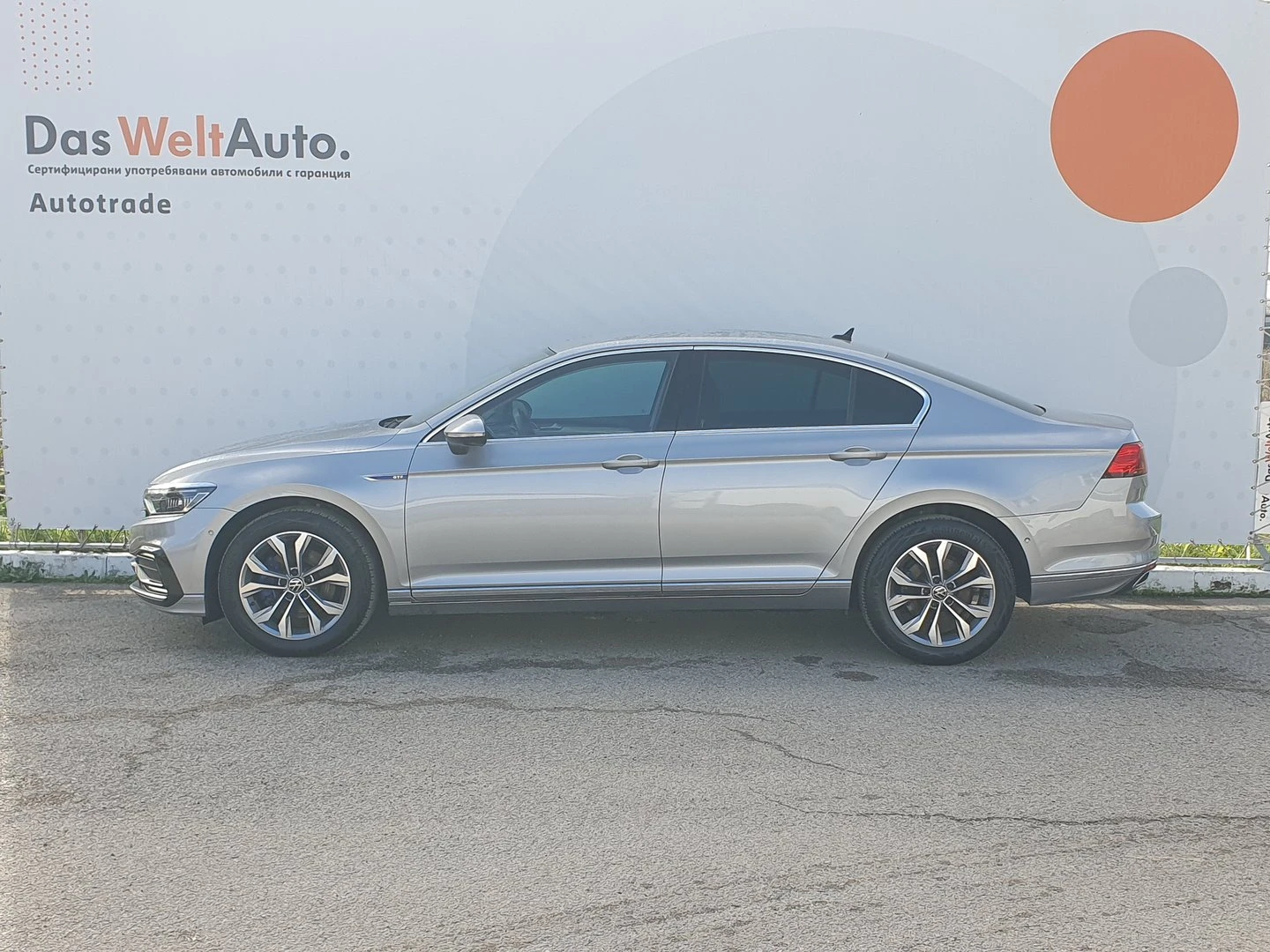 VW Passat GTE Plug-In-Hybrid 1.4 TSI, снимка 2 - Автомобили и джипове - 56420610