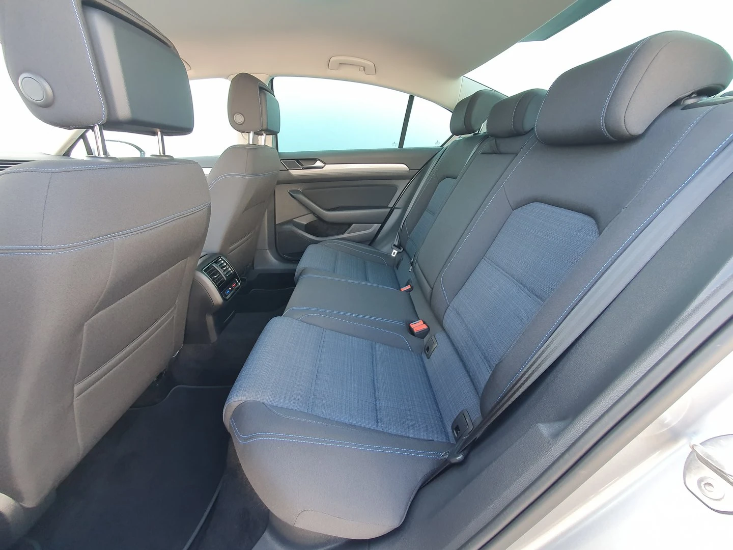 VW Passat GTE Plug-In-Hybrid 1.4 TSI | Mobile.bg � ����������� 5