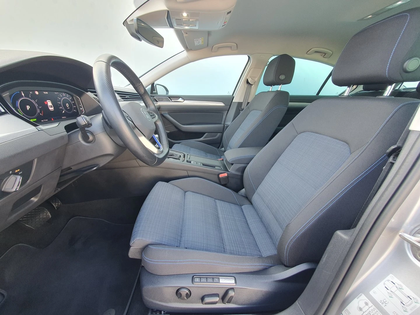 VW Passat GTE Plug-In-Hybrid 1.4 TSI | Mobile.bg � ����������� 4