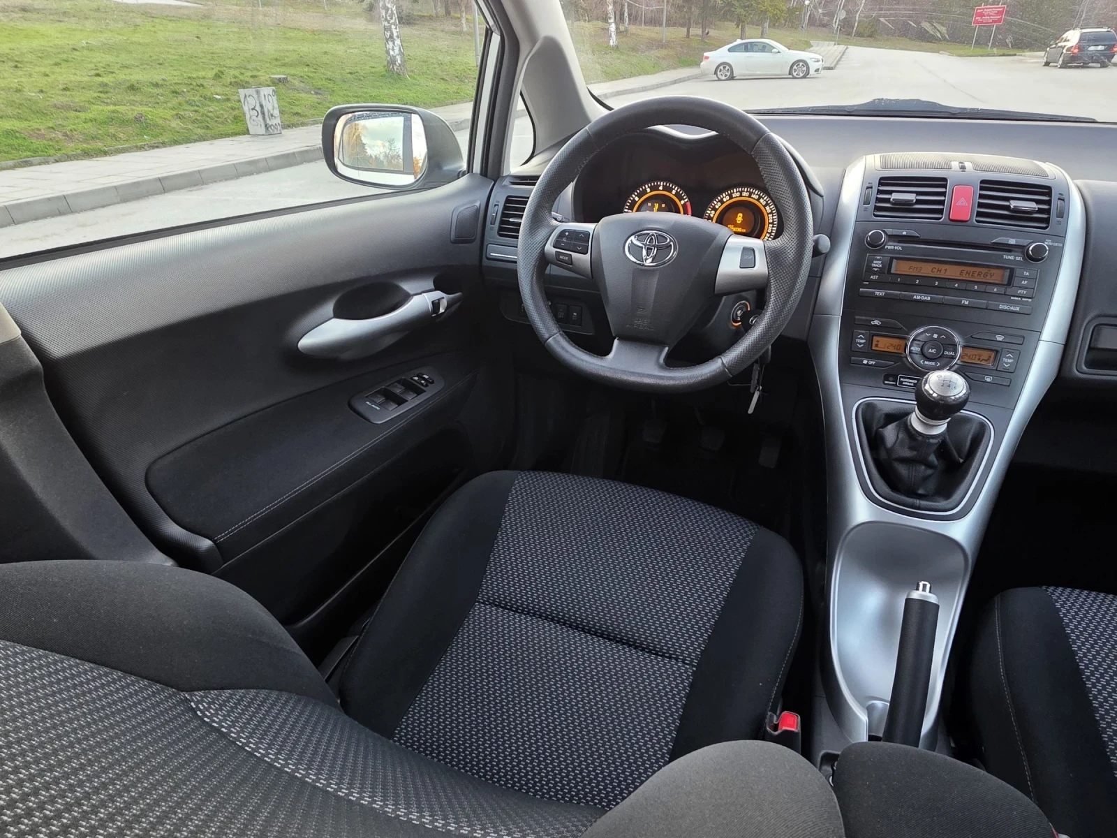 Toyota Auris 95000��!!!! | Mobile.bg � ����������� 12