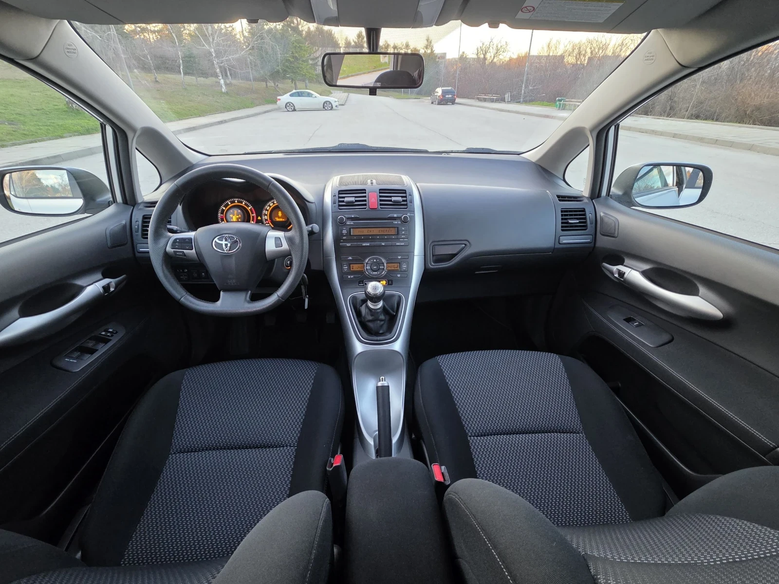 Toyota Auris 95000��!!!! | Mobile.bg � ����������� 11