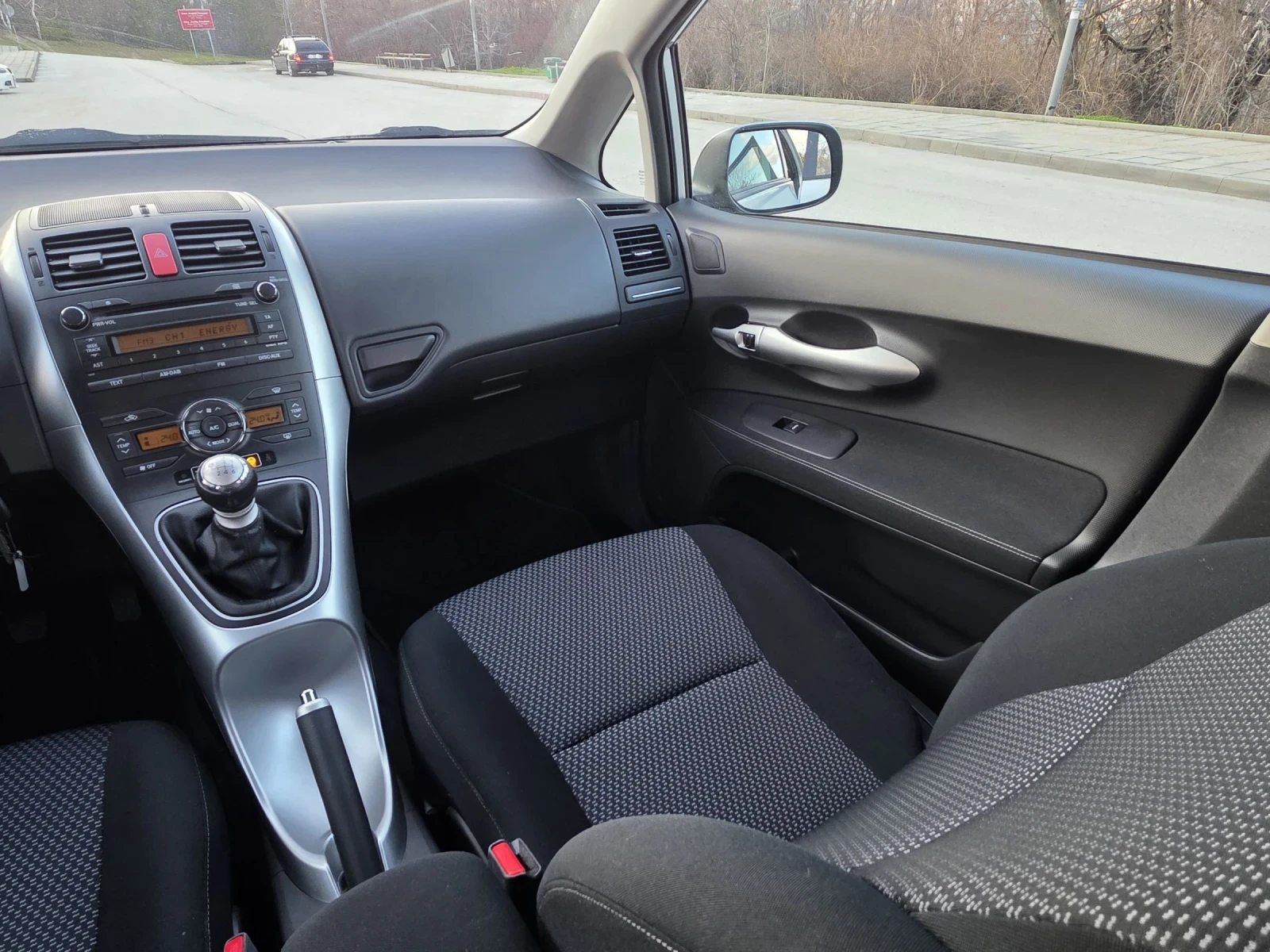 Toyota Auris 95000��!!!! | Mobile.bg � ����������� 13