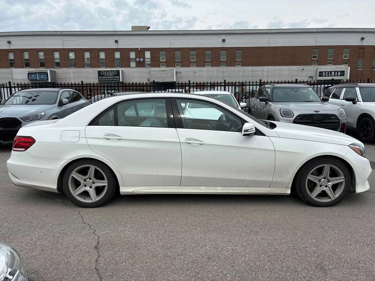 Mercedes-Benz E 250 AMG/BlueTEC /360 КАМ/Погрев/Пано/+ ГУМИ и ДЖАНТИ, снимка 4 - Автомобили и джипове - 54034351