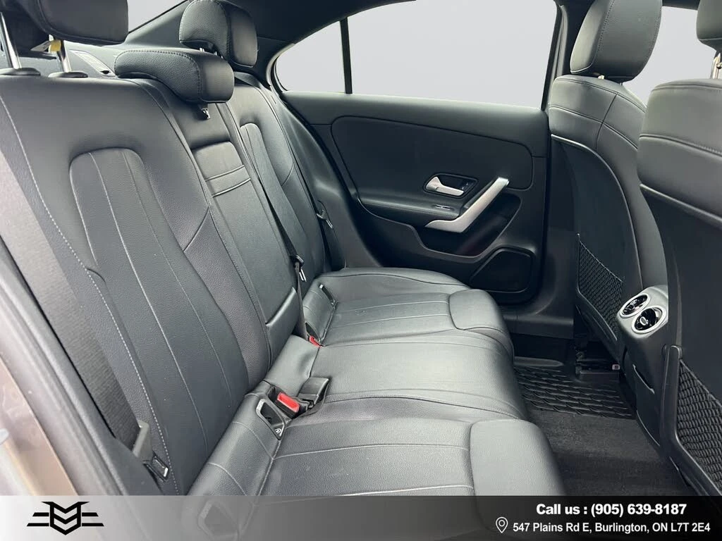 Mercedes-Benz A 220 Sedan 4MATIC* АвтоКредит* (Цена до БГ) , снимка 15 - Автомобили и джипове - 54212845