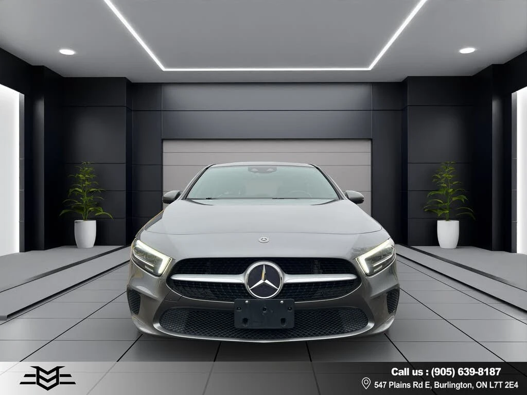 Mercedes-Benz A 220 Sedan 4MATIC* АвтоКредит* (Цена до БГ) , снимка 2 - Автомобили и джипове - 54212845