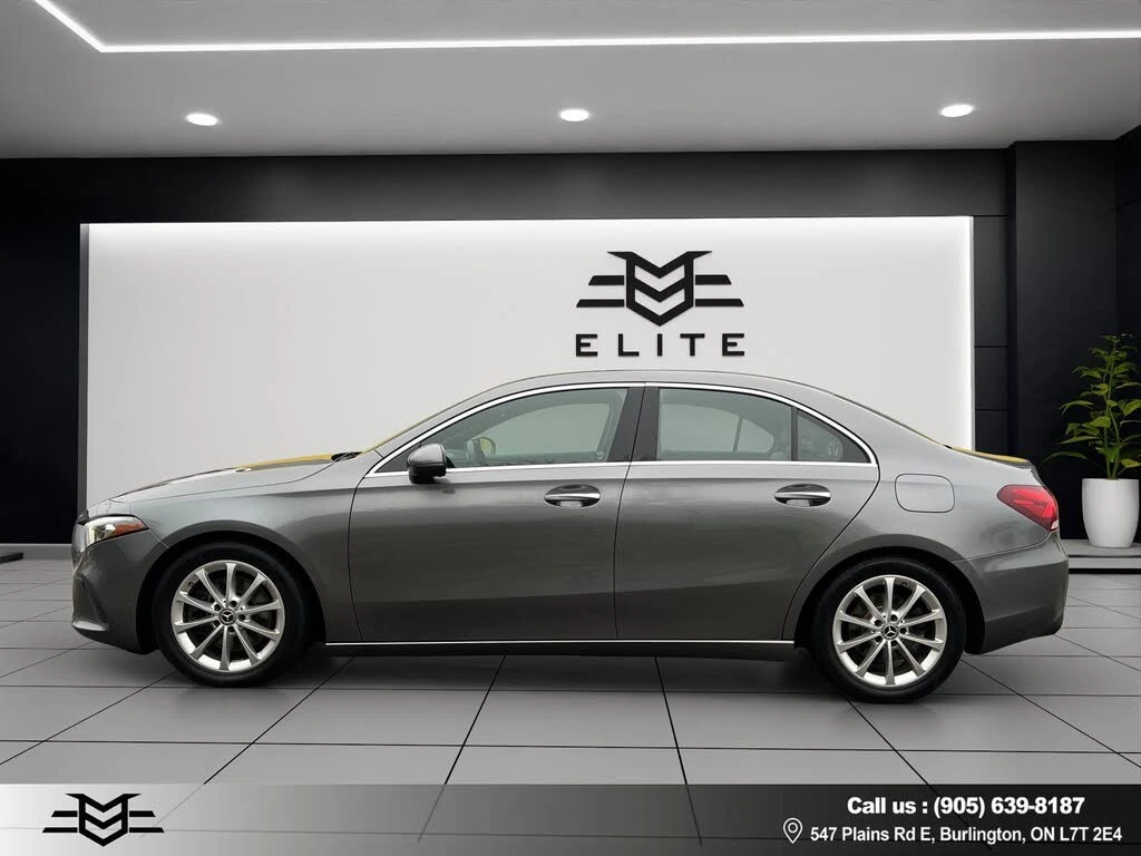 Mercedes-Benz A 220 Sedan 4MATIC* АвтоКредит* (Цена до БГ) , снимка 4 - Автомобили и джипове - 54212845