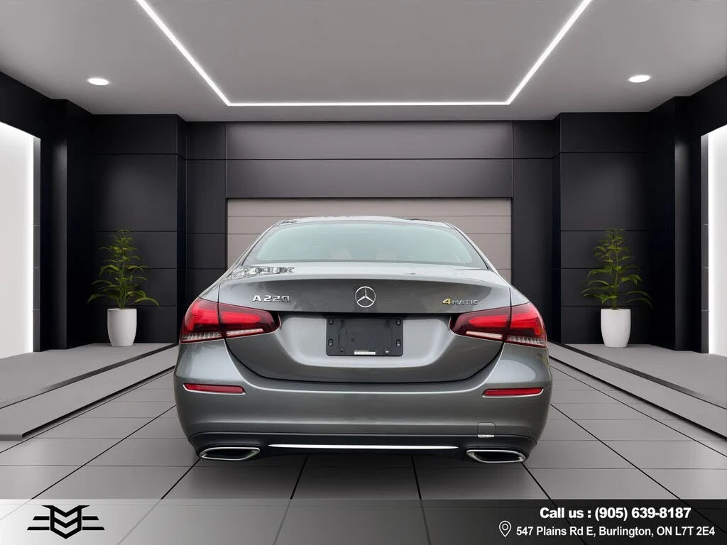 Mercedes-Benz A 220 Sedan 4MATIC* АвтоКредит* (Цена до БГ) , снимка 5 - Автомобили и джипове - 54212845