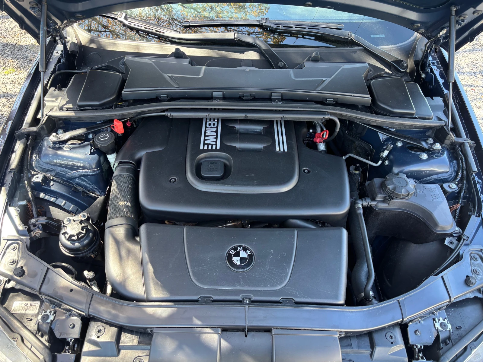 BMW 318 2.0d, снимка 17 - Автомобили и джипове - 54303927