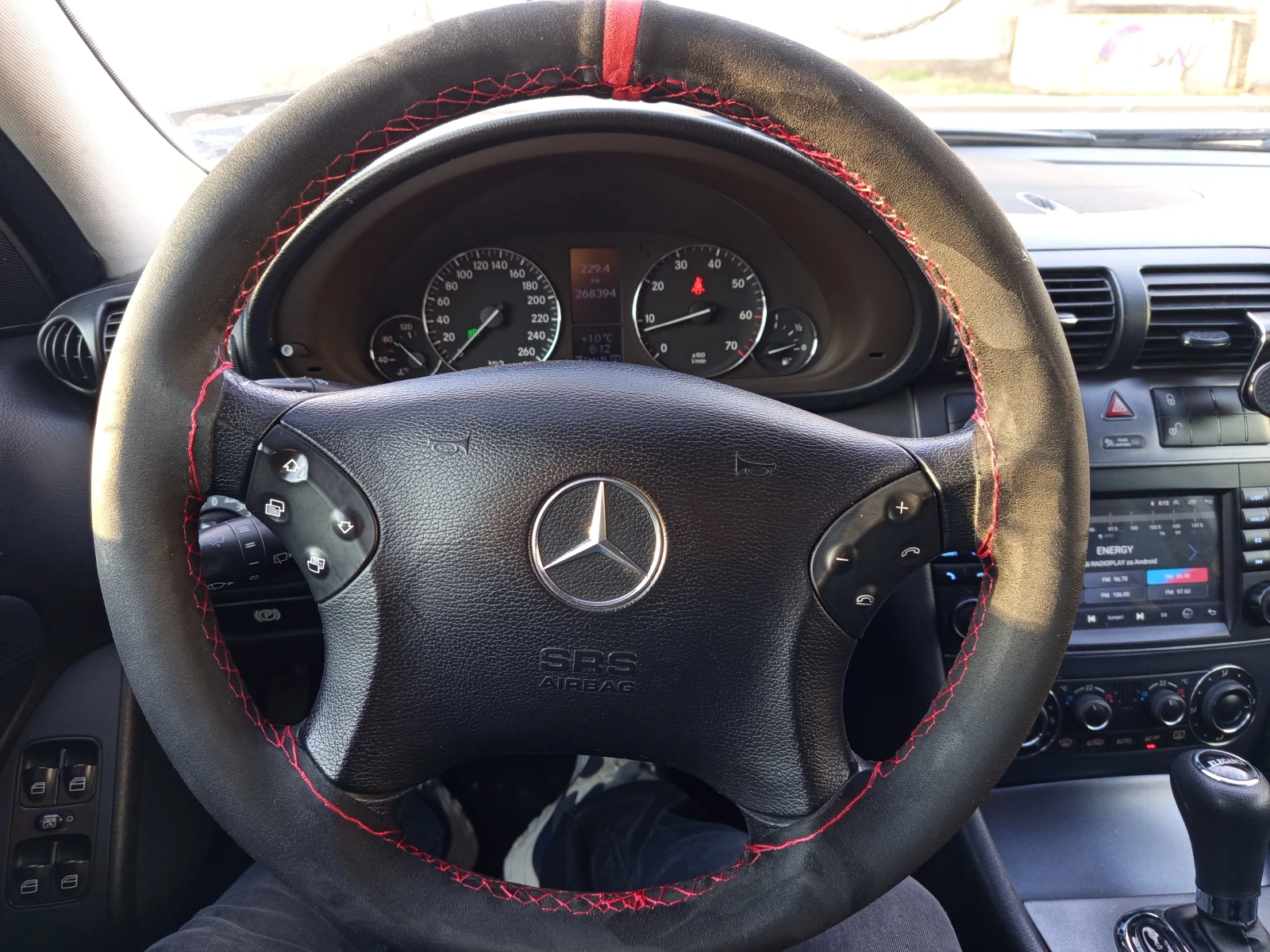 Mercedes-Benz C 180 Kompressor Газ Фейслифт, снимка 9 - Автомобили и джипове - 54323323