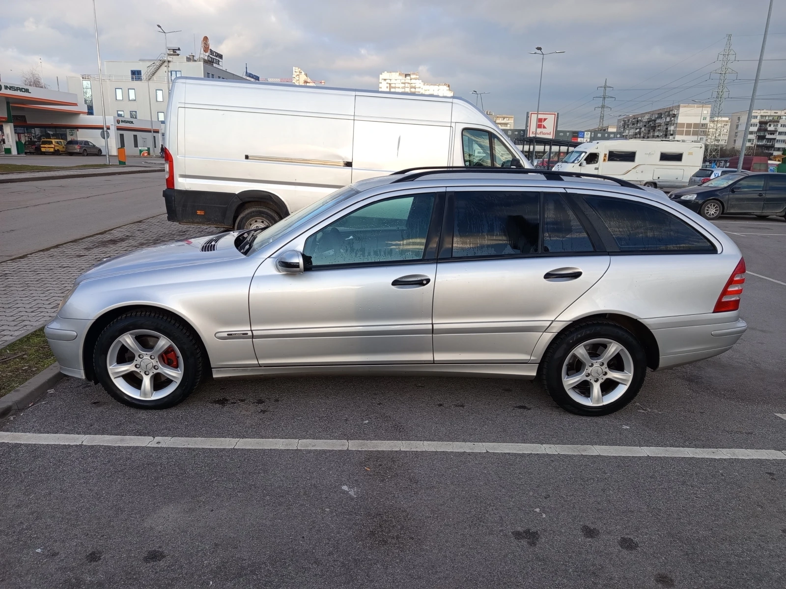 Mercedes-Benz C 180 Kompressor Газ Фейслифт, снимка 3 - Автомобили и джипове - 54323323