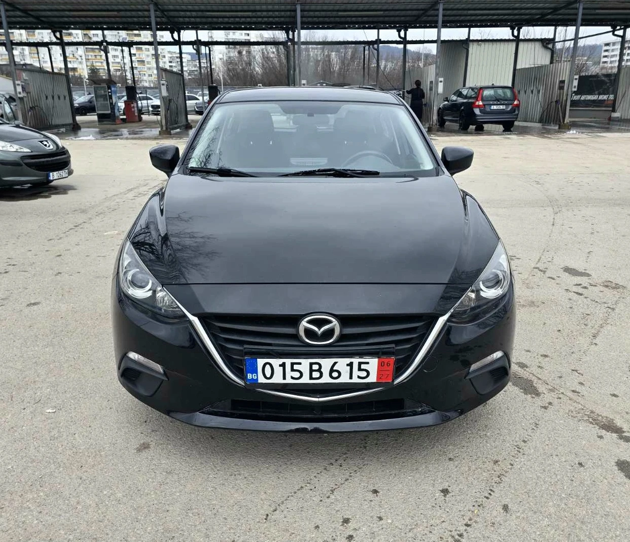 Mazda 3 ТОП СЪСТОЯНИЕ/1.5iSKYACTIV/НАВИГАЦИЯ, снимка 2 - Автомобили и джипове - 54605856