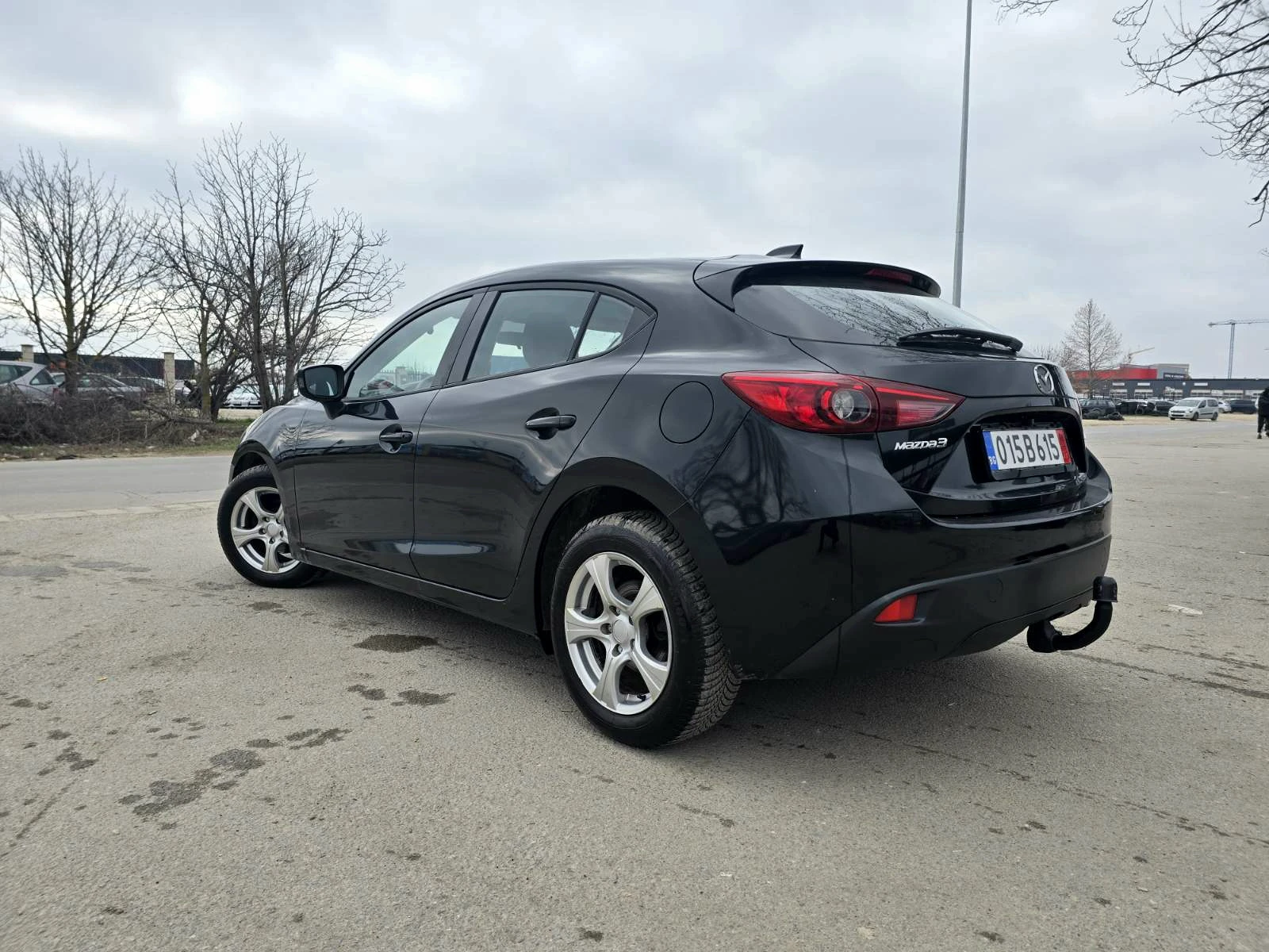 Mazda 3 ТОП СЪСТОЯНИЕ/1.5iSKYACTIV/НАВИГАЦИЯ, снимка 4 - Автомобили и джипове - 54605856