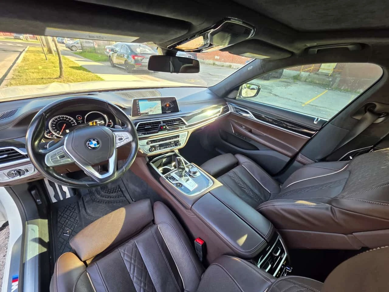 BMW 750 * 750i xDrive * CARFAX * ���� �� �� | Mobile.bg � ����������� 9