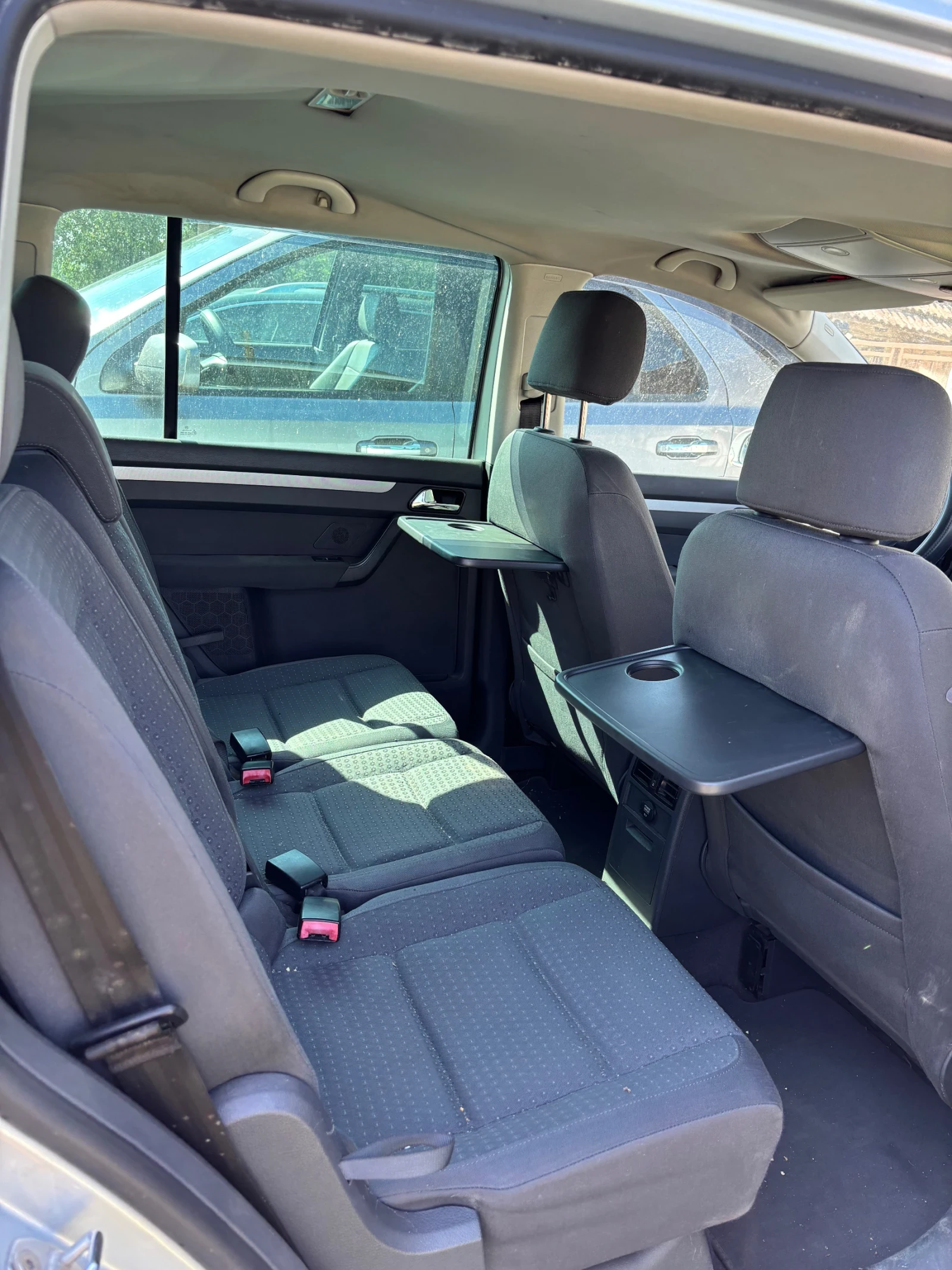 VW Touran, снимка 5 - Автомобили и джипове - 55753521