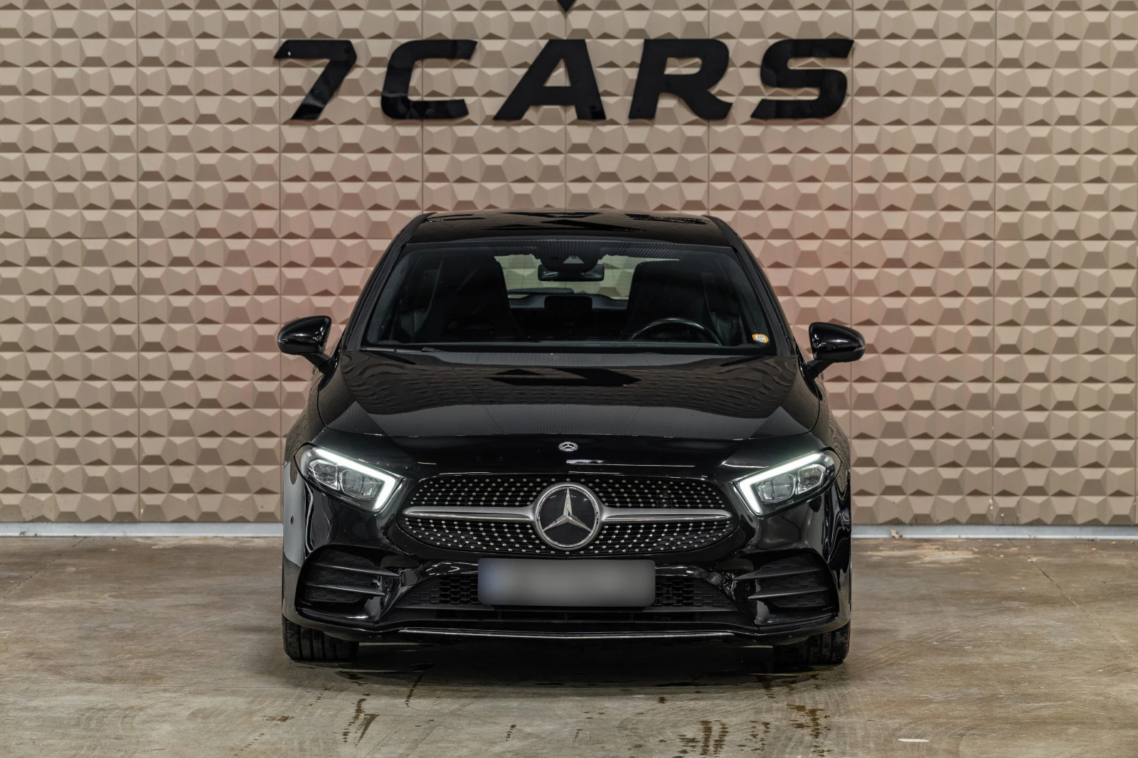 Mercedes-Benz A 200 AMG| Dynamic Select| Ambient| Гаранция , снимка 2 - Автомобили и джипове - 56129685